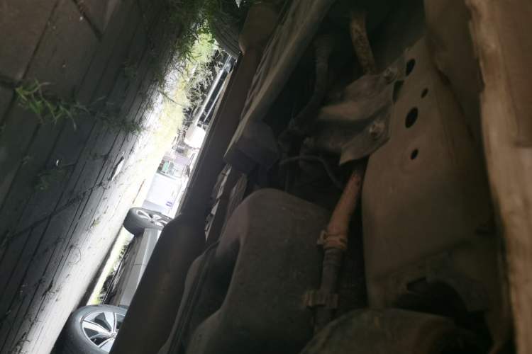 Used CHANGAN UNI-K 2023 2.0T Two-Wheel Drive Enjoyment Version Chassis Rear