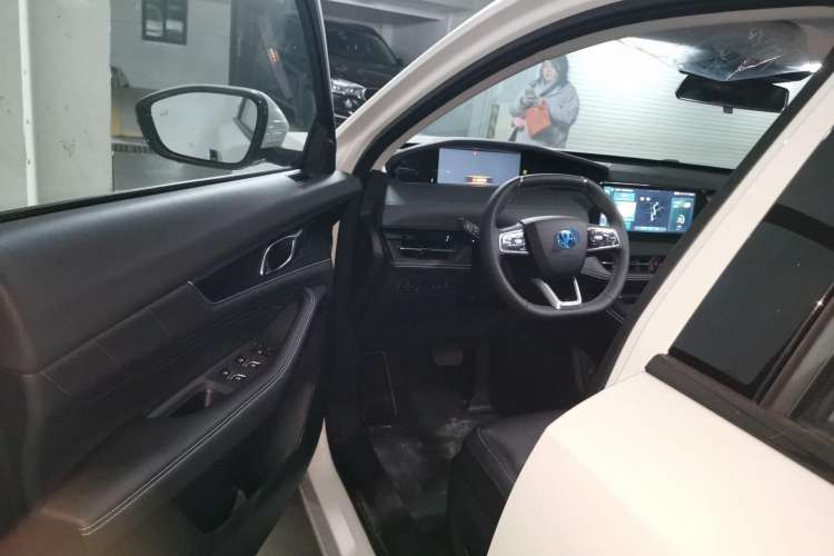 Used CHANGAN UNI-K 2023 2.0T All-Wheel-Drive Enjoyment Version Driver Seat