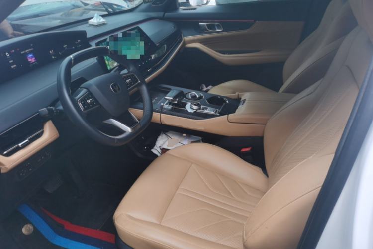 Used CHANGAN UNI-K 2023 2.0T Two-Wheel Drive Enjoyment Version Driver Seat