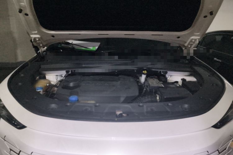 Used CHANGAN UNI-K 2023 2.0T Two-Wheel Drive Enjoyment Version Engine Bay