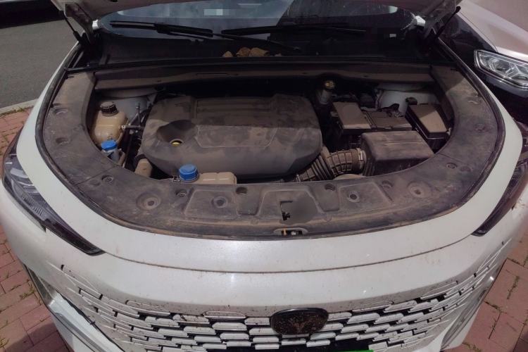 Used CHANGAN UNI-K 2023 2.0T All-Wheel-Drive Enjoyment Version Engine Bay