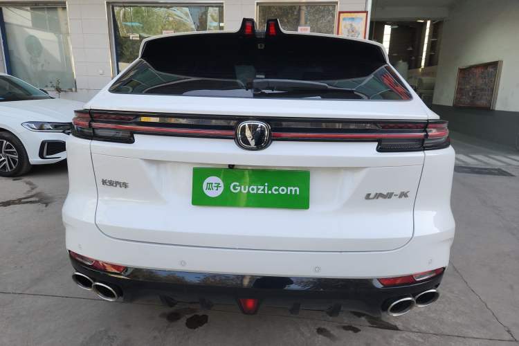 Used CHANGAN UNI-K 2023 2.0T Two-Wheel Drive Yue Ling Trim Exterior 4
