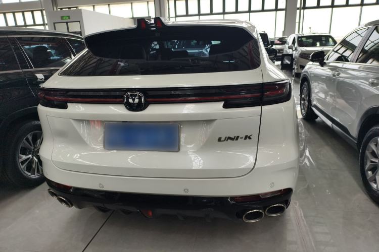 Used CHANGAN UNI-K 2023 2.0T Two-Wheel Drive Enjoyment Version Exterior 4
