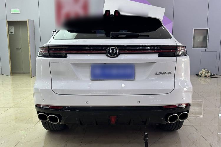 Used CHANGAN UNI-K 2023 2.0T Two-Wheel Drive Enjoyment Version Exterior 6
