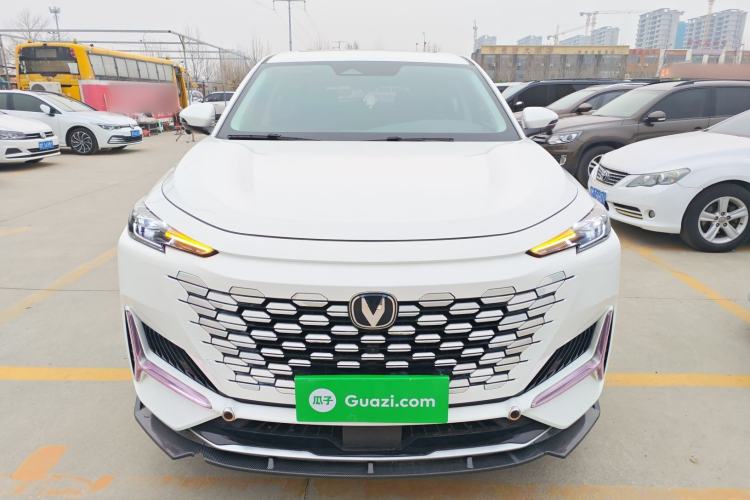 Used CHANGAN UNI-K 2023 2.0T Two-Wheel Drive Yue Ling Trim Front