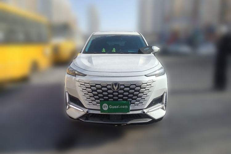 Used CHANGAN UNI-K 2023 2.0T Two-Wheel Drive YueShang Trim Front