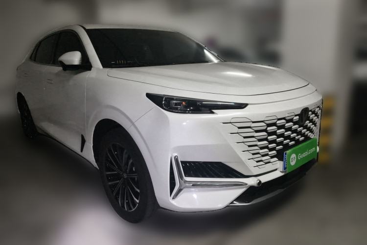 Used CHANGAN UNI-K 2023 2.0T Two-Wheel Drive Enjoyment Version Front Right 45 Deg