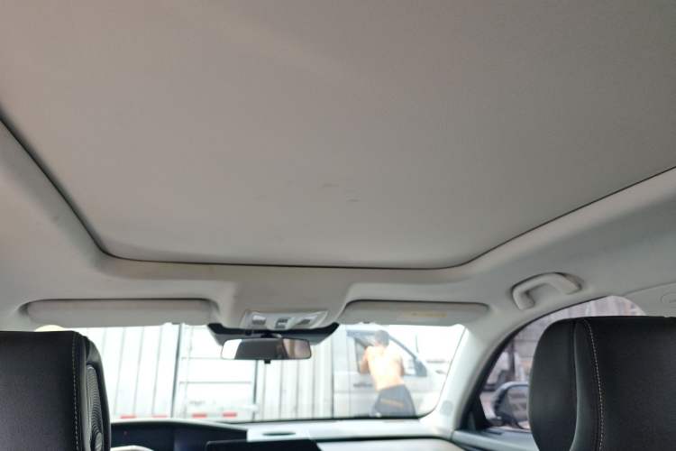 Used CHANGAN UNI-K 2023 2.0T Two-Wheel Drive Enjoyment Version Headliner