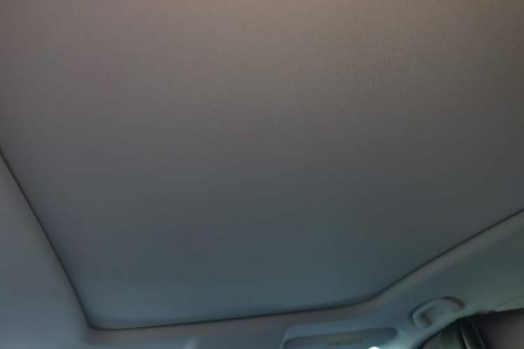 Used CHANGAN UNI-K 2023 2.0T Two-Wheel Drive YueShang Trim Headliner