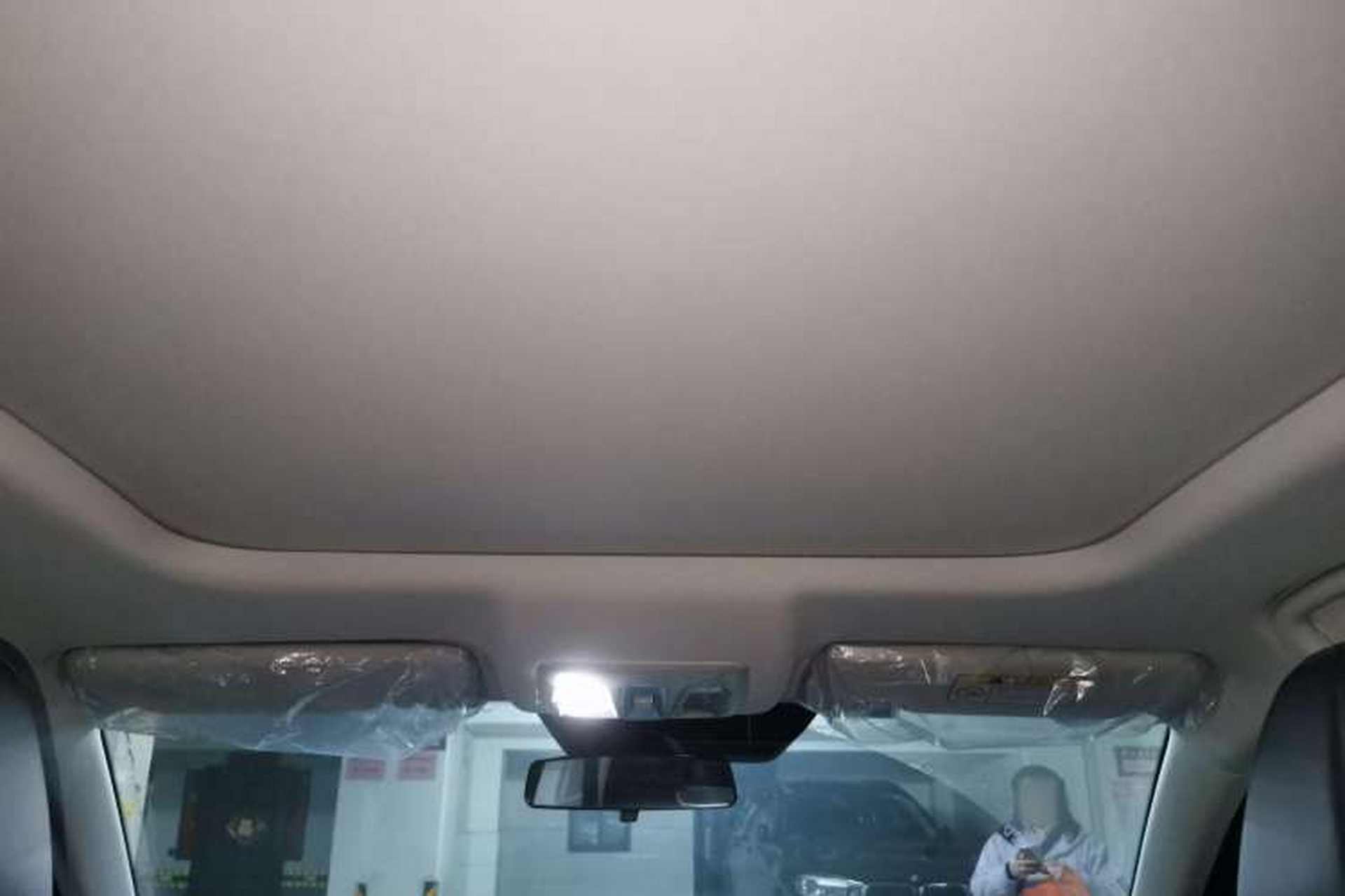 Used CHANGAN UNI-K 2023 2.0T All-Wheel-Drive Enjoyment Version Headliner