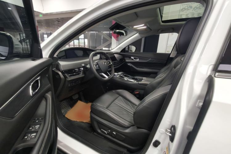 Used CHANGAN UNI-K 2023 2.0T Two-Wheel Drive YueShang Trim Left Front Seat