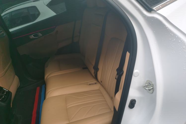 Used CHANGAN UNI-K 2023 2.0T Two-Wheel Drive Enjoyment Version Left Rear Seat