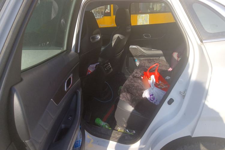 Used CHANGAN UNI-K 2023 2.0T Two-Wheel Drive YueShang Trim Left Rear Seat