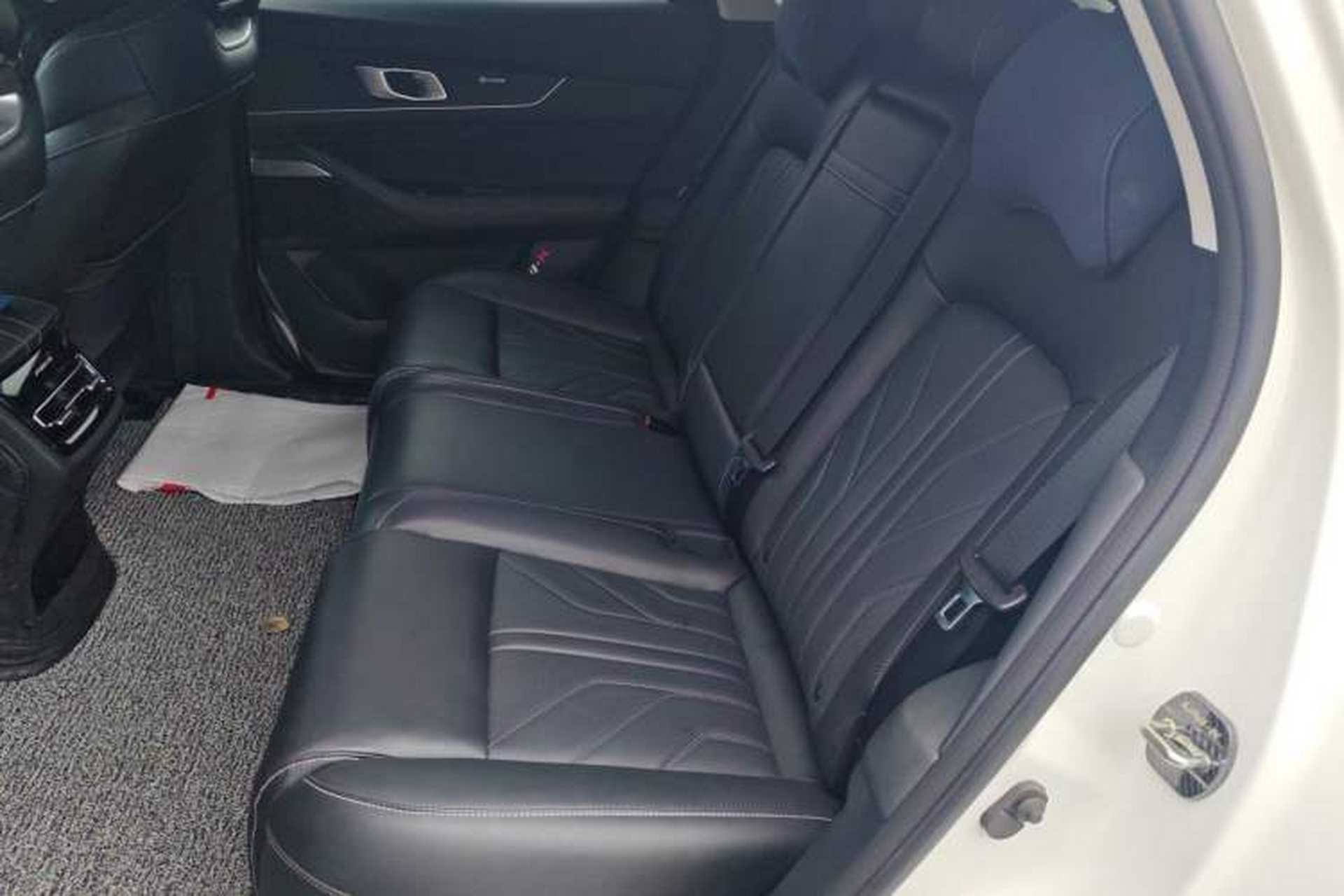 Used CHANGAN UNI-K 2023 2.0T Two-Wheel Drive YueShang Trim Left Rear Seat