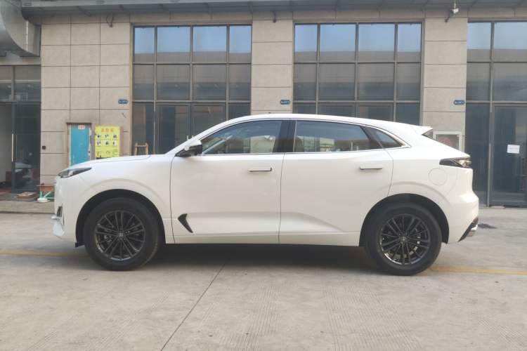 Used CHANGAN UNI-K 2023 2.0T Two-Wheel Drive YueShang Trim Left Side