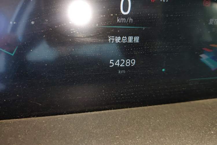Used CHANGAN UNI-K 2023 2.0T Two-Wheel Drive YueShang Trim Odometer Close Up