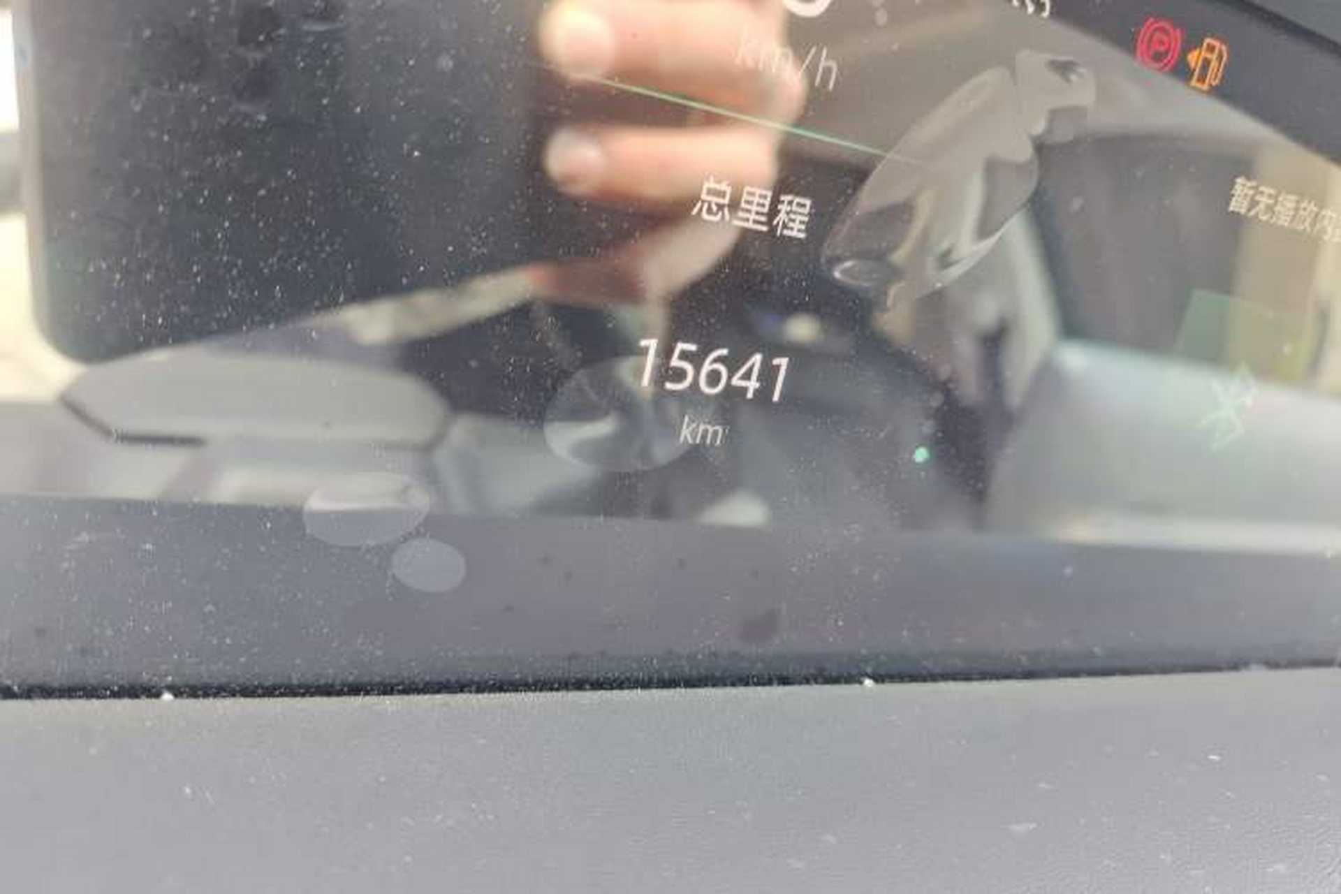 Used CHANGAN UNI-K 2023 2.0T Two-Wheel Drive Yue Ling Trim Odometer Close Up