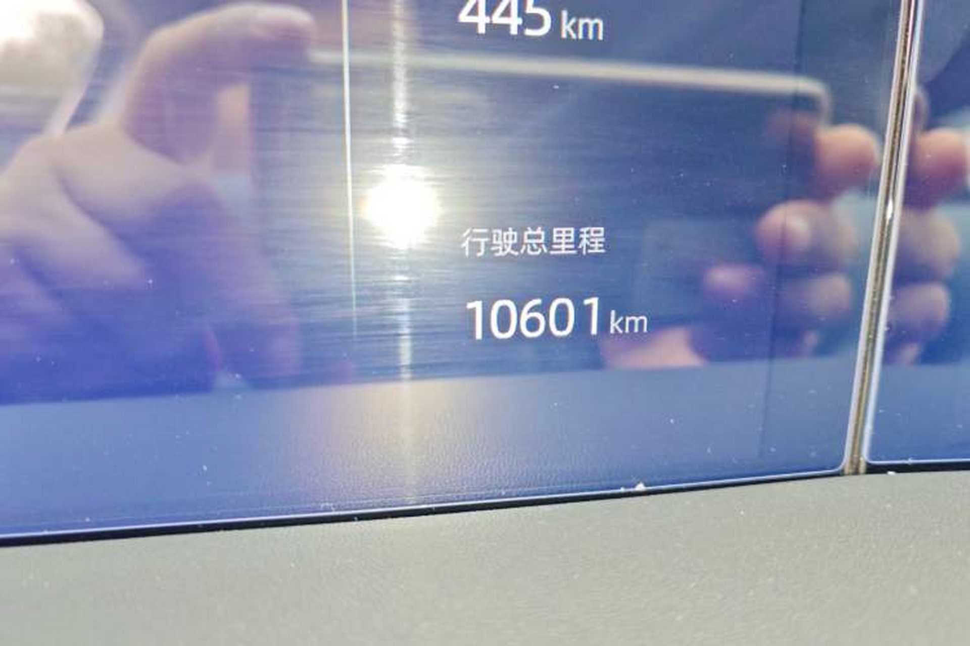 Used CHANGAN UNI-K 2023 2.0T Two-Wheel Drive YueShang Trim Odometer Close Up