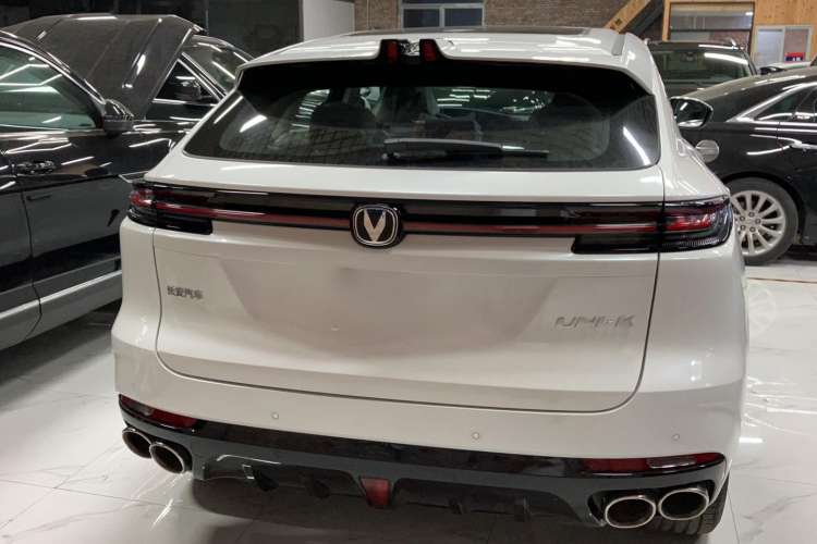 Used CHANGAN UNI-K 2023 2.0T Two-Wheel Drive YueShang Trim Rear