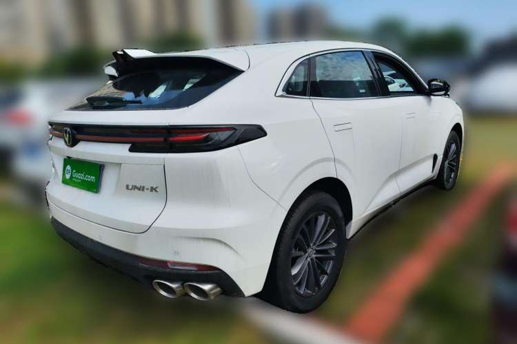 Used CHANGAN UNI-K 2023 2.0T Two-Wheel Drive YueShang Trim Rear Right 45 Deg