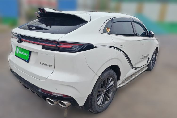 Used CHANGAN UNI-K 2023 2.0T Two-Wheel Drive YueShang Trim Rear Right 45 Deg