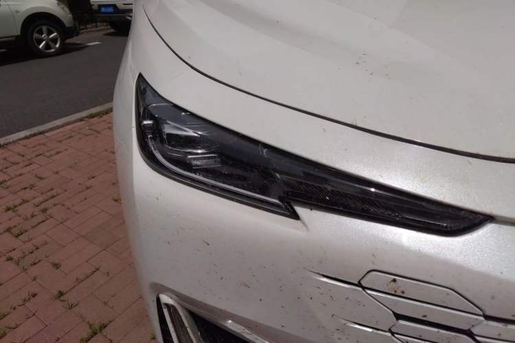 Used CHANGAN UNI-K 2023 2.0T All-Wheel-Drive Enjoyment Version Right Front Headlight