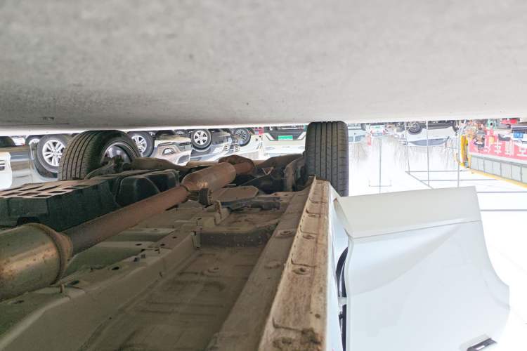 Used CHANGAN UNI-K 2023 2.0T Two-Wheel Drive Yue Ling Trim Right Side Sill