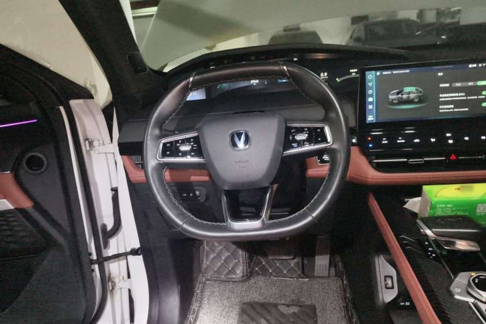 Used CHANGAN UNI-K 2023 2.0T Two-Wheel Drive Enjoyment Version Steering Wheel
