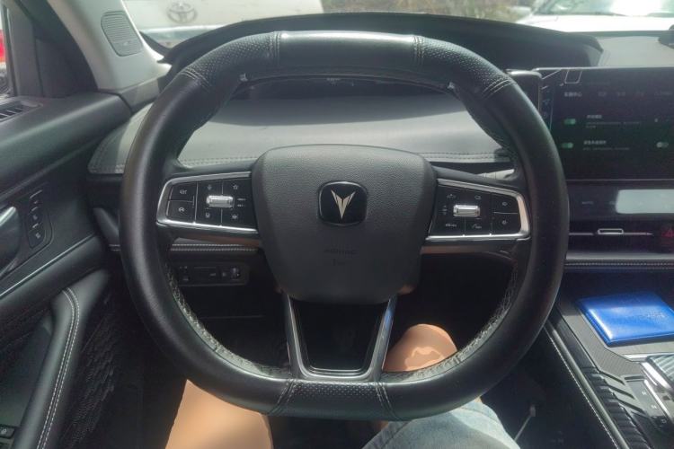 Used CHANGAN UNI-K 2023 2.0T All-Wheel-Drive Enjoyment Version Steering Wheel