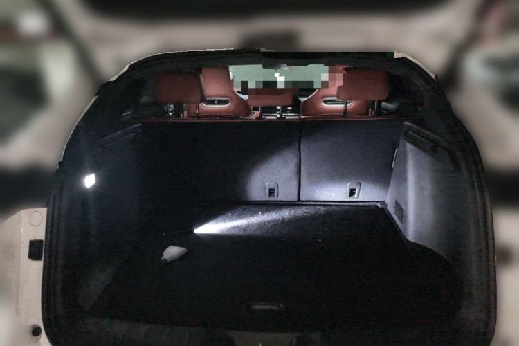 Used CHANGAN UNI-K 2023 2.0T Two-Wheel Drive Enjoyment Version Trunk