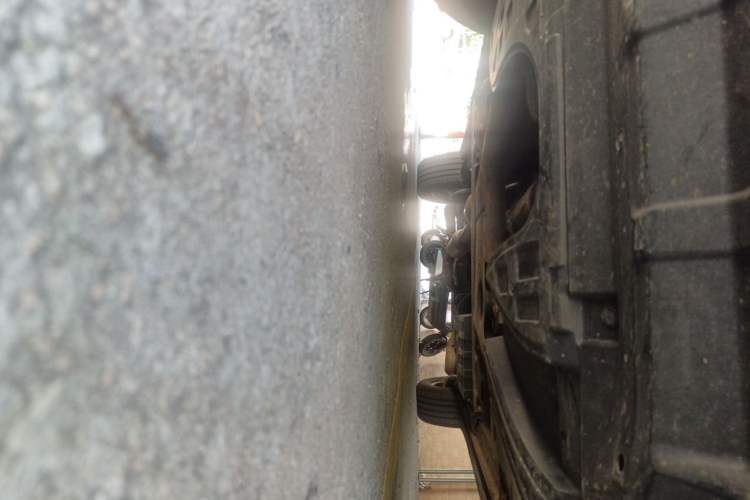 Used CHANGAN UNI-K 2024 2.0T Two-Wheel Drive YueShang Trim Chassis Front