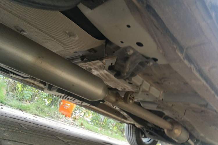 Used CHANGAN UNI-K 2024 2.0T Two-Wheel Drive YueShang Trim Chassis Rear Right