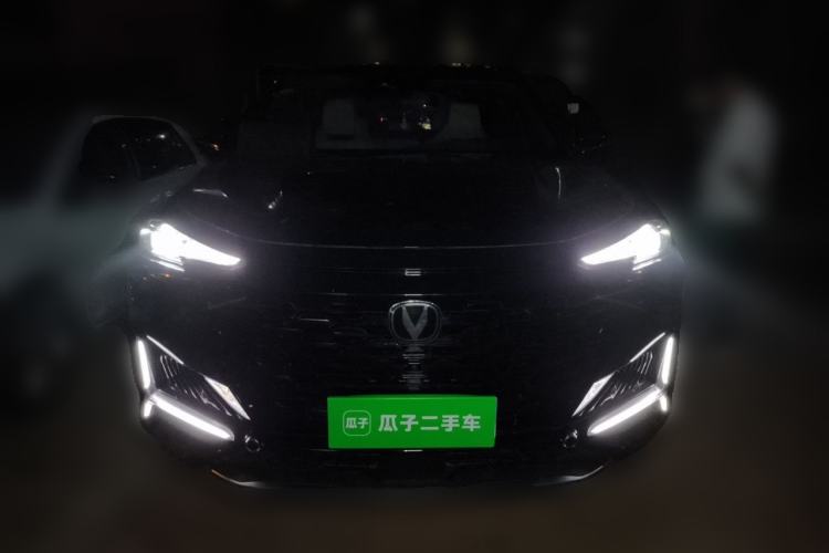 Used CHANGAN UNI-K 2024 2.0T Two-Wheel Drive Global Edition Front