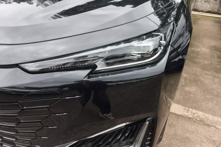 Used CHANGAN UNI-K 2024 2.0T Two-Wheel Drive YueShang Trim Left Front Headlight