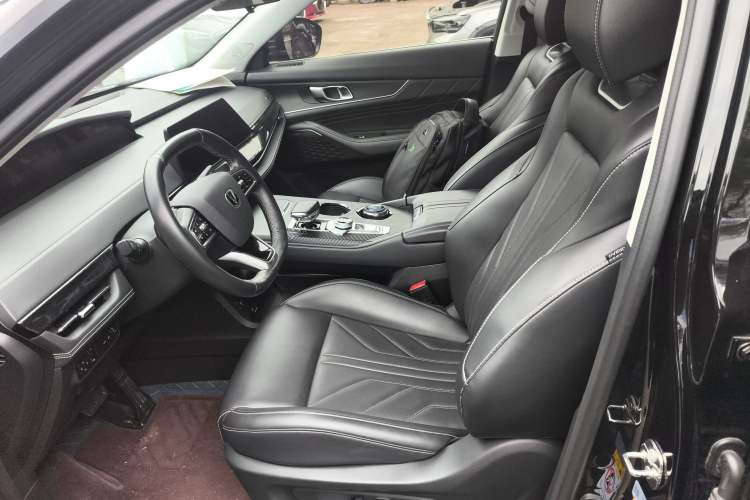 Used CHANGAN UNI-K 2024 2.0T Two-Wheel Drive YueShang Trim Left Front Seat