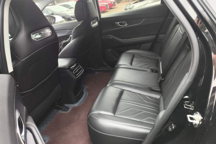 Used CHANGAN UNI-K 2024 2.0T Two-Wheel Drive YueShang Trim Left Rear Seat