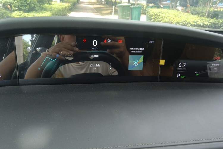 Used CHANGAN UNI-K 2024 2.0T Two-Wheel Drive YueShang Trim Odometer Close Up