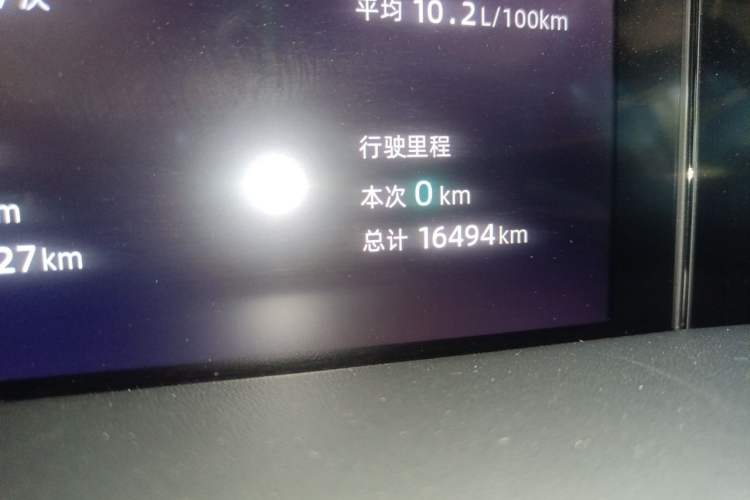 Used CHANGAN UNI-K 2024 2.0T Two-Wheel Drive YueShang Trim Odometer Close Up