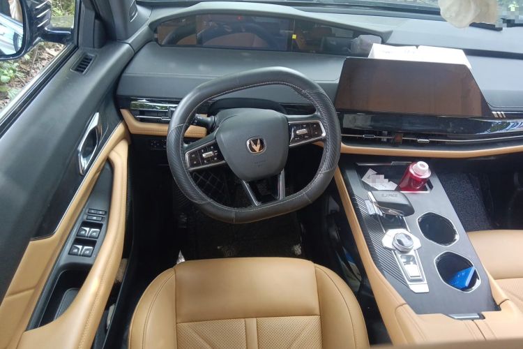 Used CHANGAN UNI-K 2024 2.0T Two-Wheel Drive YueShang Trim Steering Wheel