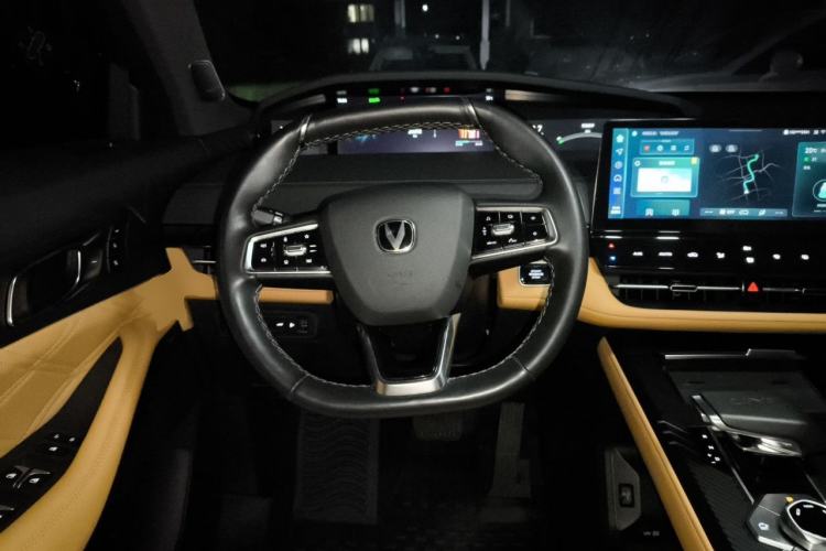 Used CHANGAN UNI-K 2024 2.0T Two-Wheel Drive Global Edition Steering Wheel