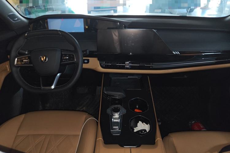 Used CHANGAN UNI-K 2024 2.0T Two-Wheel Drive Global Edition Center Console