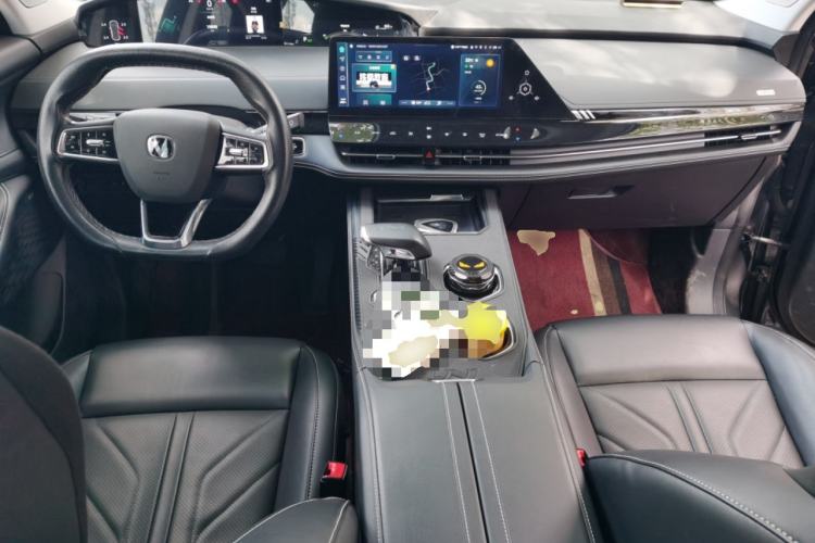 Used CHANGAN UNI-K 2024 2.0T Two-Wheel Drive YueShang Trim Center Console