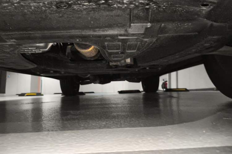 Used CHANGAN UNI-K 2024 2.0T Two-Wheel Drive YueShang Trim Chassis Front