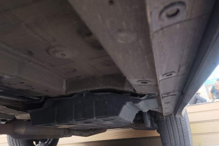 Used CHANGAN UNI-K 2024 2.0T Two-Wheel Drive Enjoyment Version Chassis Front Left