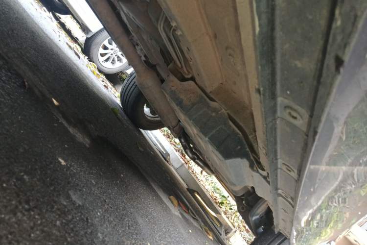 Used CHANGAN UNI-K 2024 2.0T Two-Wheel Drive YueShang Trim Chassis Front Left