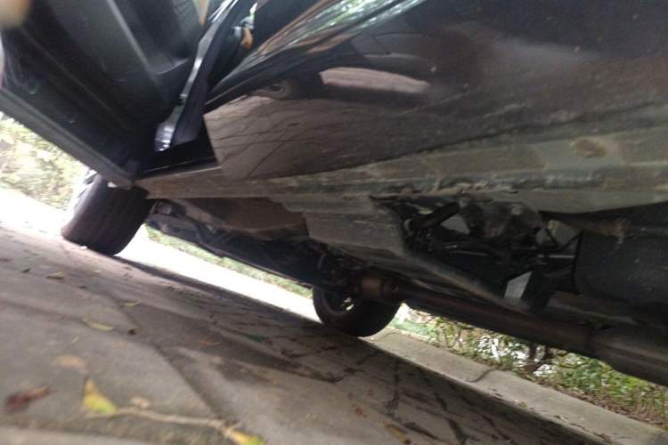 Used CHANGAN UNI-K 2024 2.0T Two-Wheel Drive Enjoyment Version Chassis Rear Left