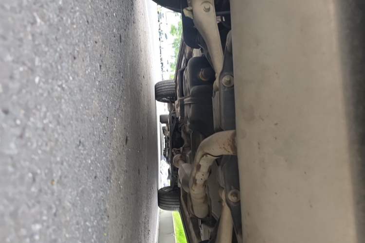 Used CHANGAN UNI-K 2024 2.0T Two-Wheel Drive YueShang Trim Chassis Rear