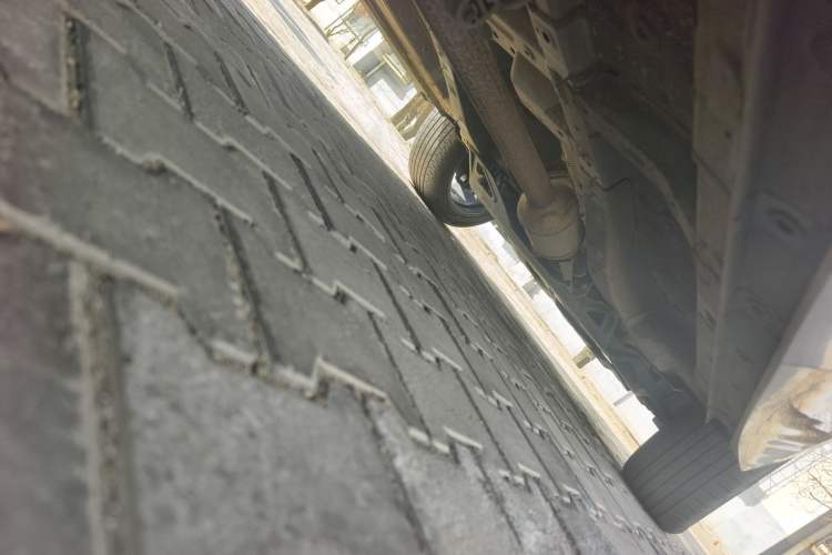 Used CHANGAN UNI-K 2024 2.0T Two-Wheel Drive Global Edition Chassis Rear Right