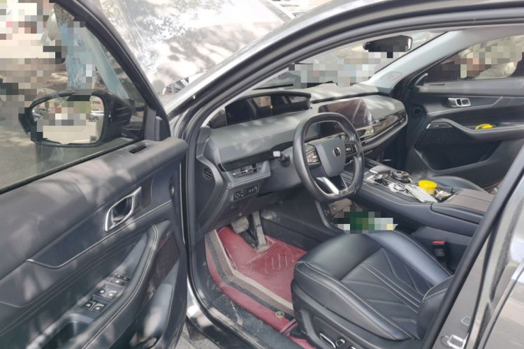 Used CHANGAN UNI-K 2024 2.0T Two-Wheel Drive YueShang Trim Driver Seat