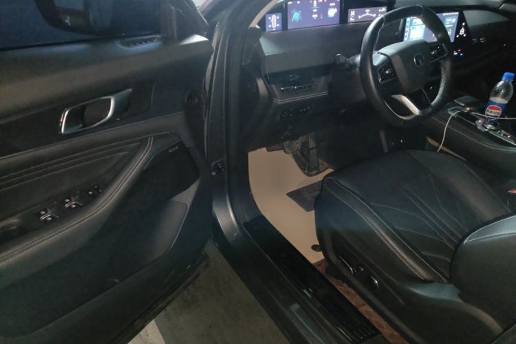 Used CHANGAN UNI-K 2024 2.0T Two-Wheel Drive YueShang Trim Driver Seat